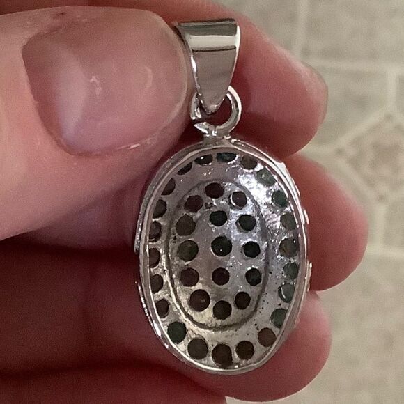 STERLING SILVER 925 EMERALD OVAL PENDANT - Picture 6 of 6